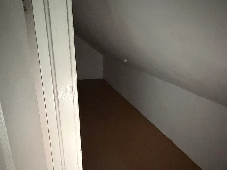207 Glamorgan St NE — Photo 9