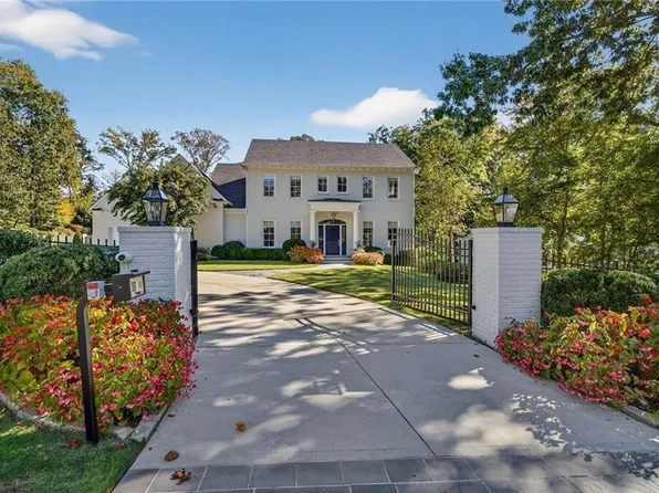 4765 Millbrook Dr NW, Atlanta, GA 30327