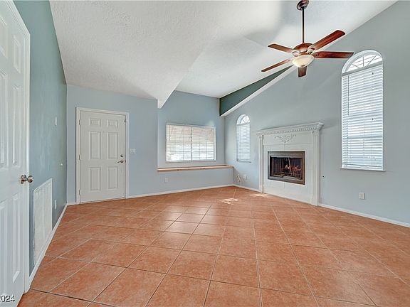 3rd image of 2232 Florissant Dr