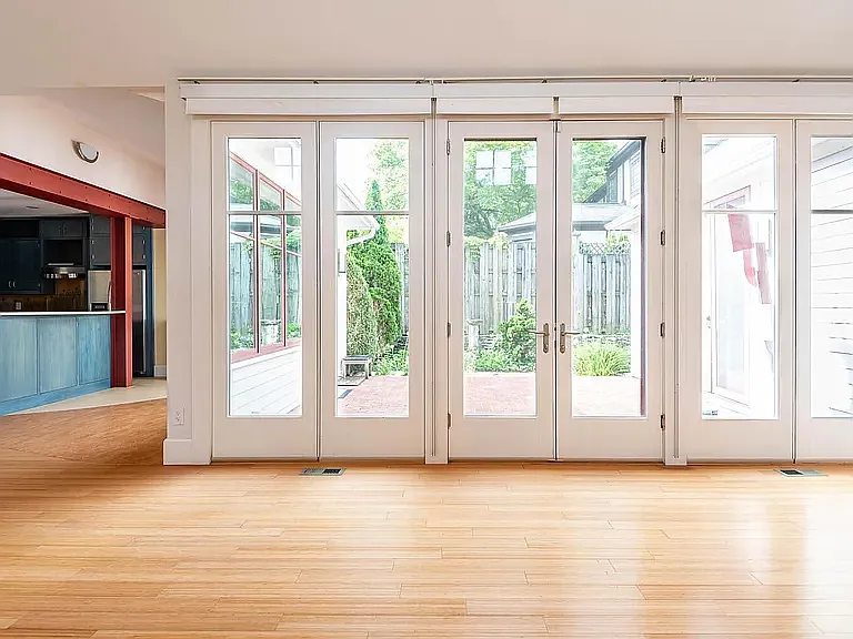 524 S Highland Ave — Photo 9