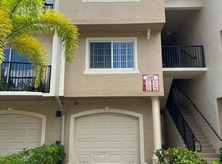 800 Crestwood Ct S APT 811, Royal Palm Beach, FL 33411