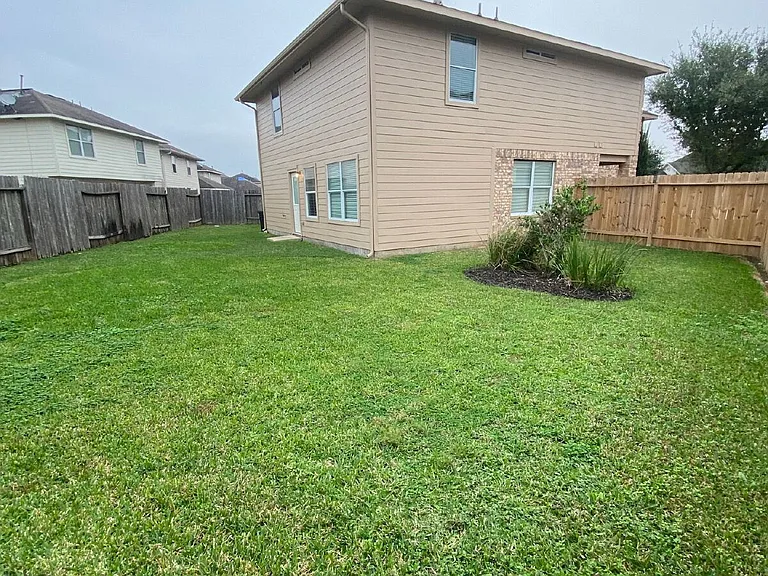 19162 Yellow Thrush Dr — Photo 40