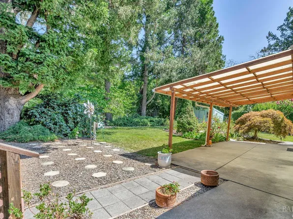 4936 Londonberry Drive, Santa Rosa, CA 95403