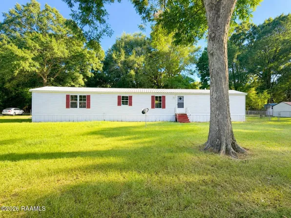 1305 Etienne St, Ville Platte, LA 70586
