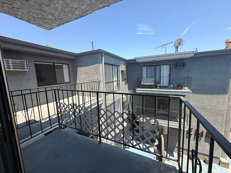 E.M.E. Mansfield — Photo 37