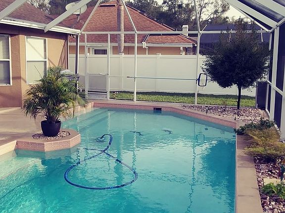 3rd image of 6532 Fairway Hill Ct