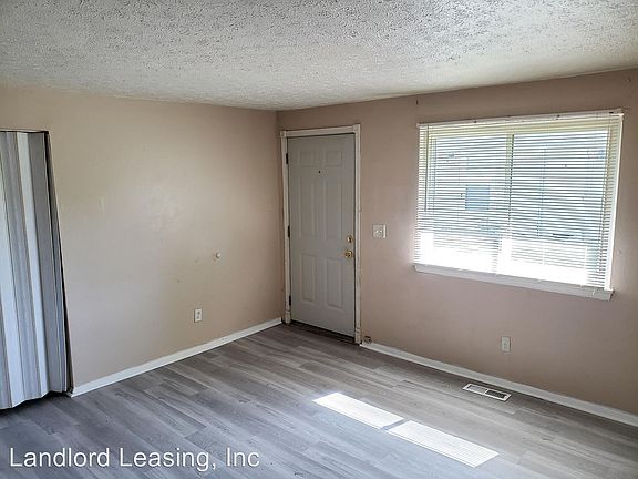 3rd image of 211 Brace Ave #B