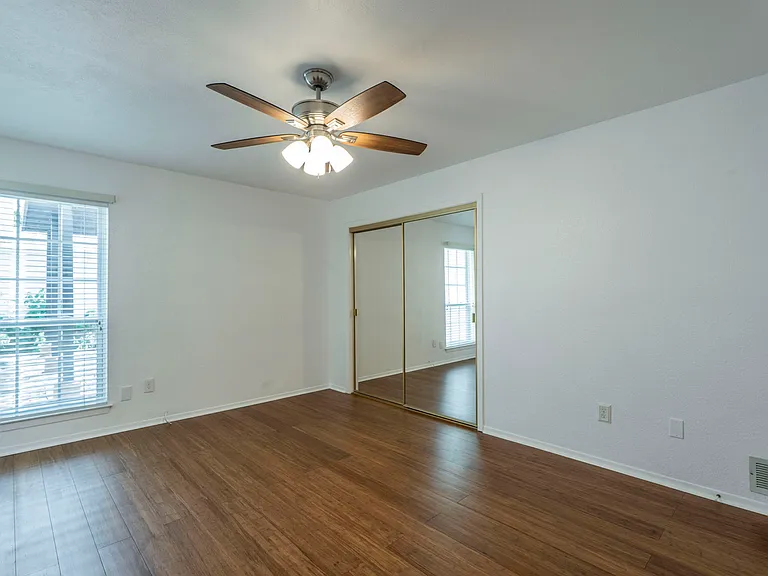 3300 Wells Dr — Photo 8