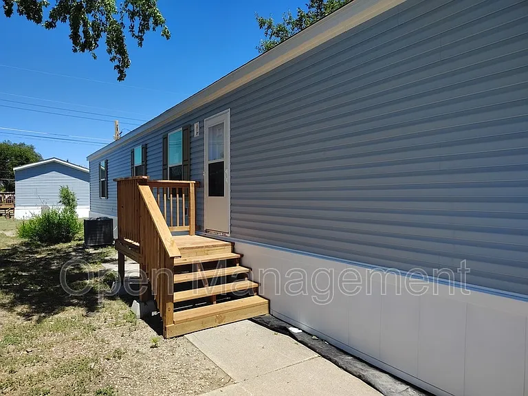 120 Terry Blvd #115 — Photo 2