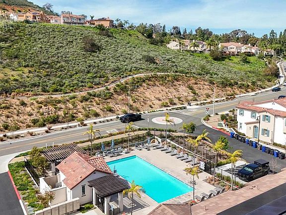 2nd image of 10443 Graphite St