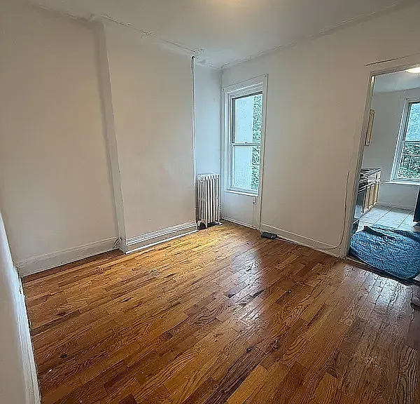 381 Sumpter St #3L — Photo 4
