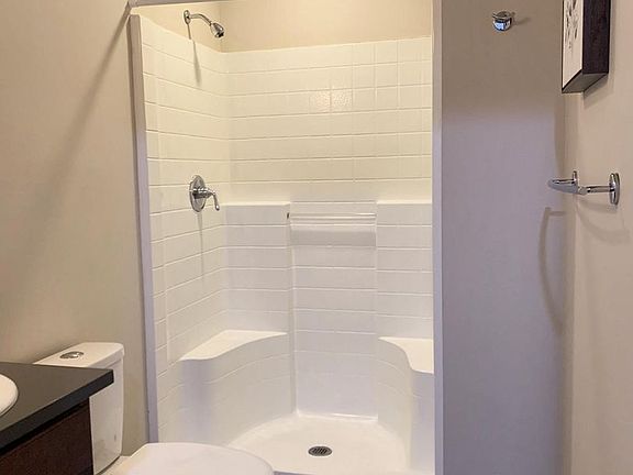 5th image of 1413 N Northgate Way Unit B