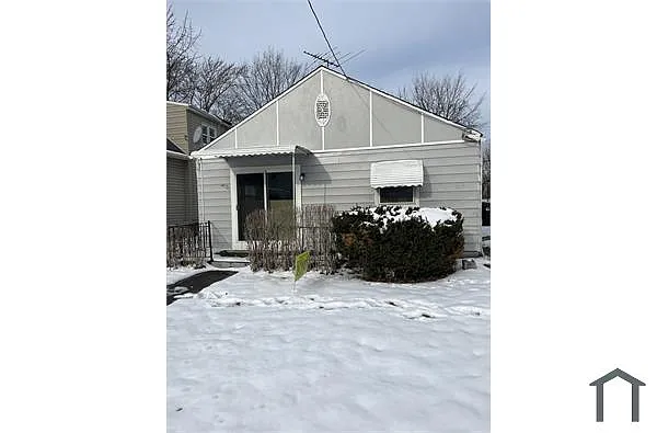 11105 Dove Ave photo 1