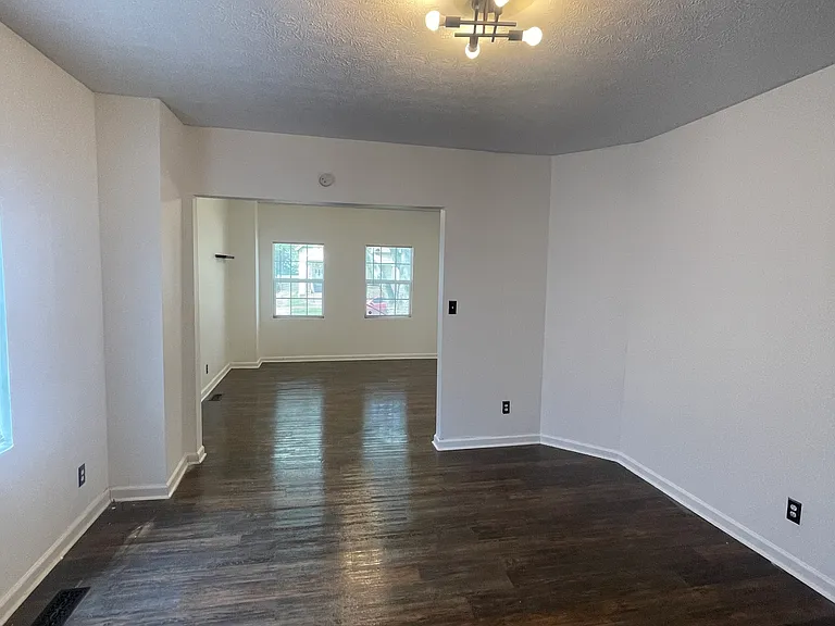 1131 Churchman Ave — Photo 11
