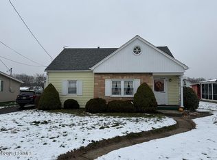 941 E 1st St, Nescopeck, PA 18635