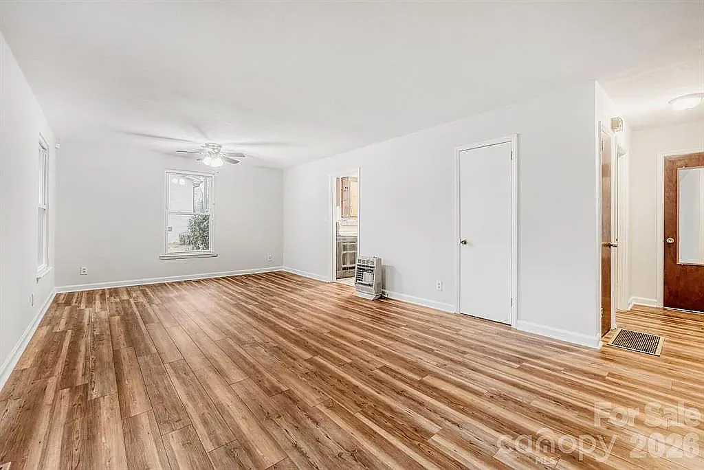 Building Photo - 3728 Seaforth Dr