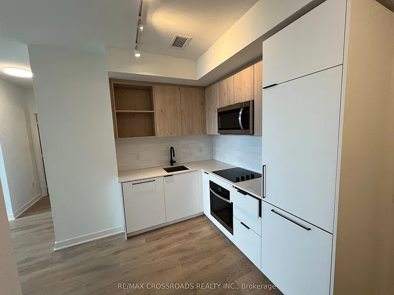 1185 Dupont St #801 — Photo 1