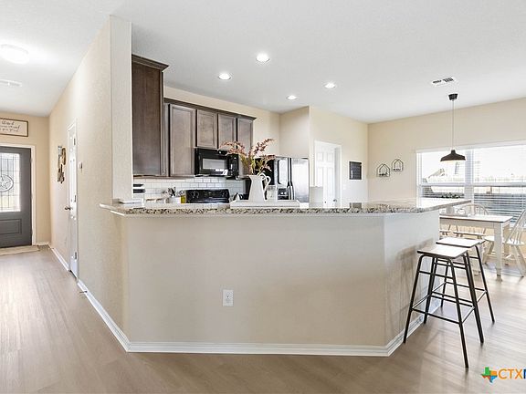 2nd image of 325 Franchi Way