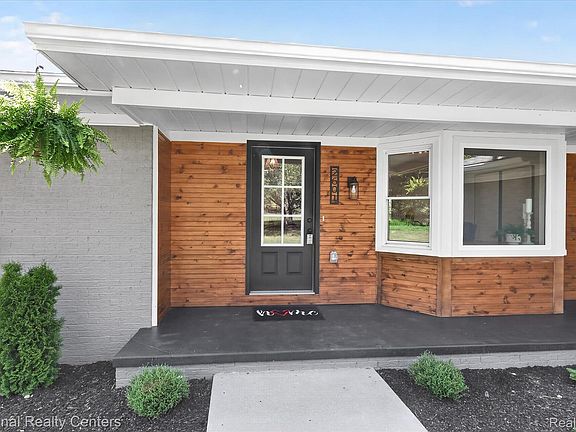 4th image of 2601 Westwind Dr