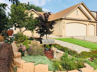 3308 Waverly Ln, Colorado Springs, CO 80922