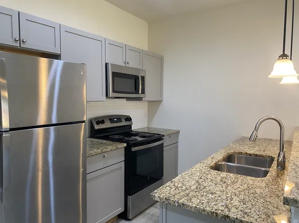 306 S Preston Rd #13, Burkburnett, TX 76354