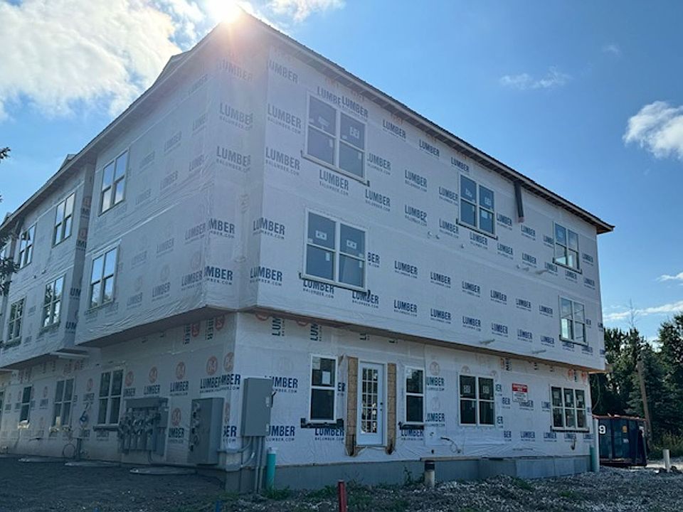 Building Photo 3