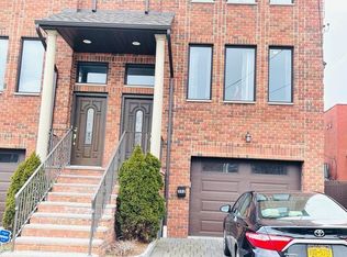 302 Grant Ave, Cliffside Park, NJ 07010