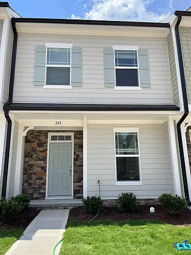 335 Old Grove Ln Photo 1