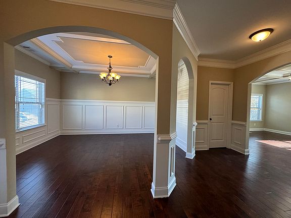 3rd image of 345 Brentford Ave