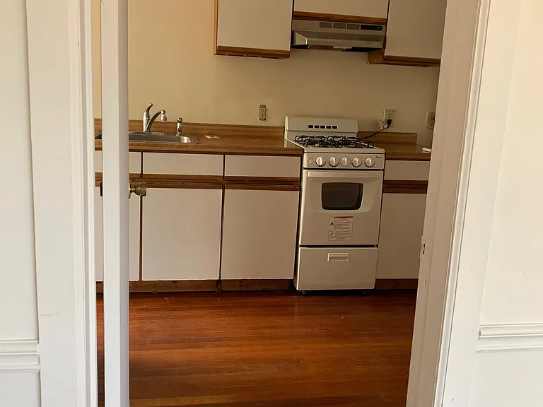 Woodland Pl — Photo 2
