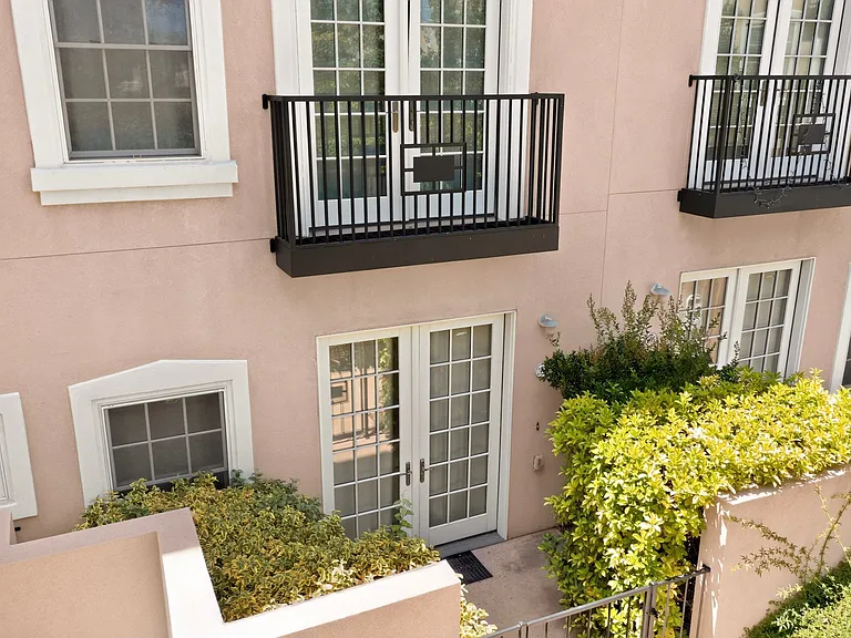 1900 Central Ave SW #203 — Photo 34