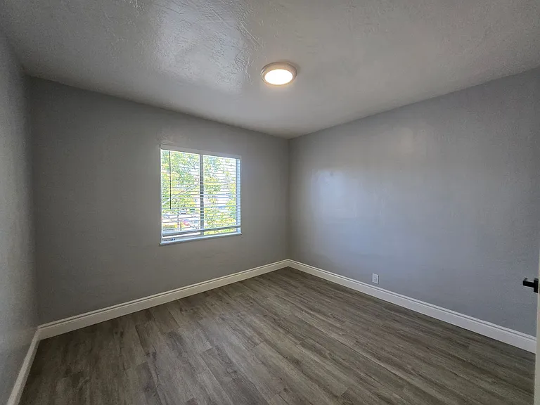 477 Bancroft Ave #1-19 — Photo 13