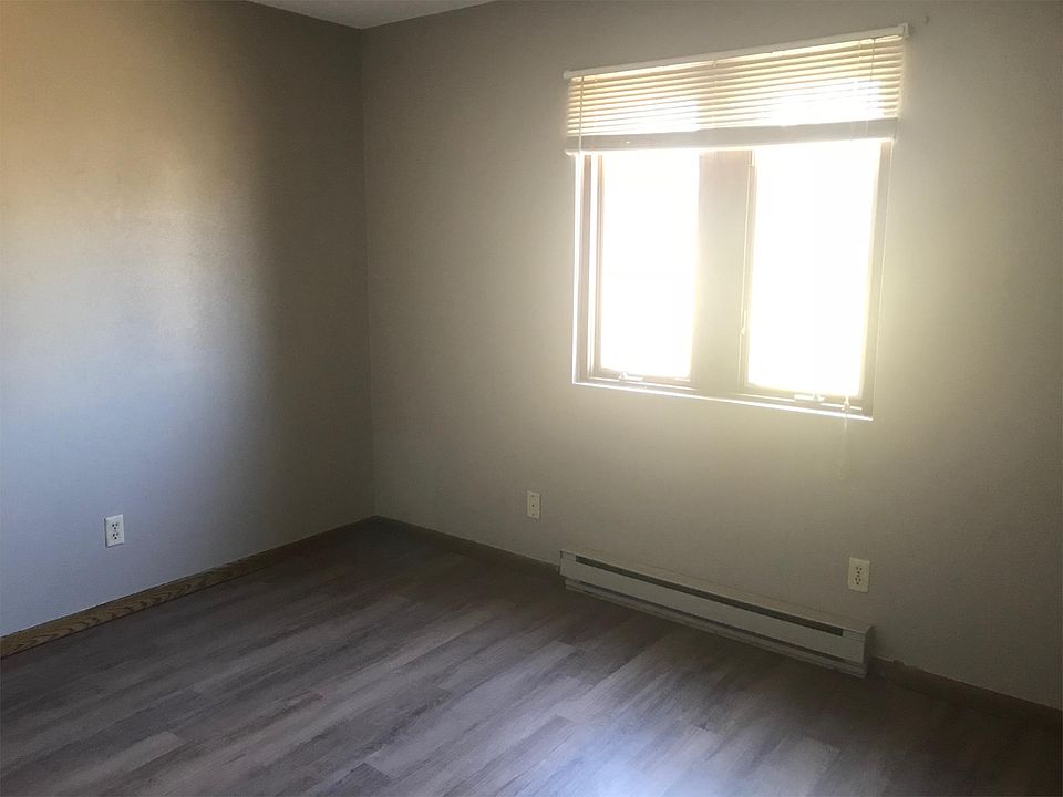 2nd image of 1117 College St APT 2