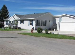 301 5th Ave SE, White Sulphur Springs, MT 59645