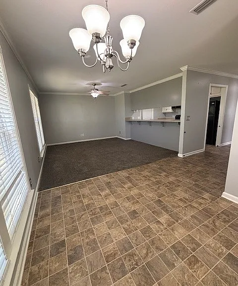 181 Mayberry Ln — Photo 4