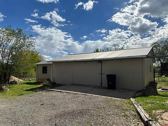 2nd image of 60116 Oak Grove Road
