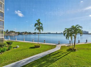 3020 Marcos Dr APT S208, North Miami Beach, FL 33160