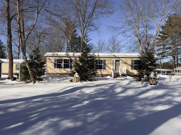 220 Robin Hood Drive #220, Exeter, NH 03833