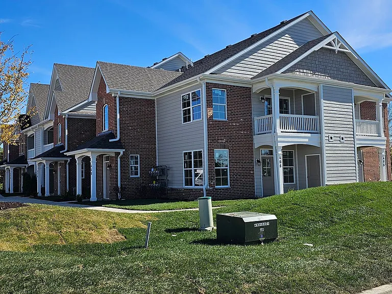 474 Timber Pointe Dr — Photo 2
