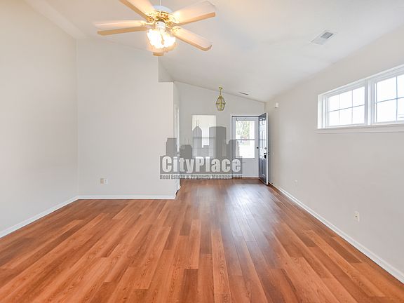 4th image of 312 Harts Ford Way