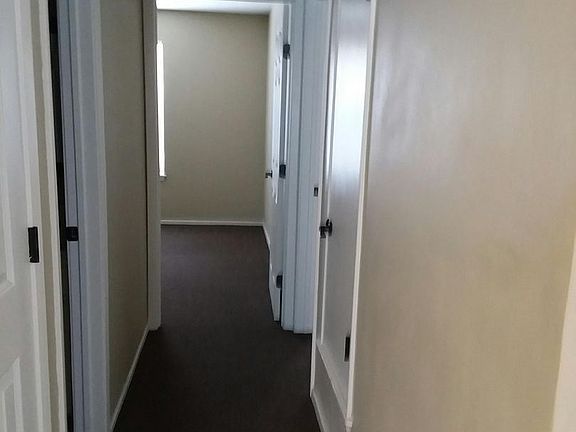 3rd image of 6817 Wolflin Ave #C-103