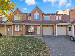 119 Deerfox Dr, Ottawa, ON K2J 4W4