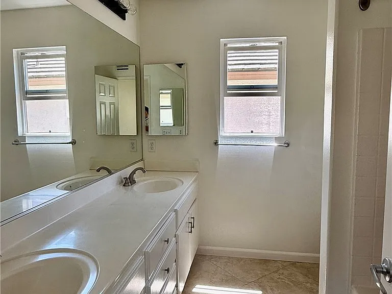 309 Lydia Ln — Photo 21