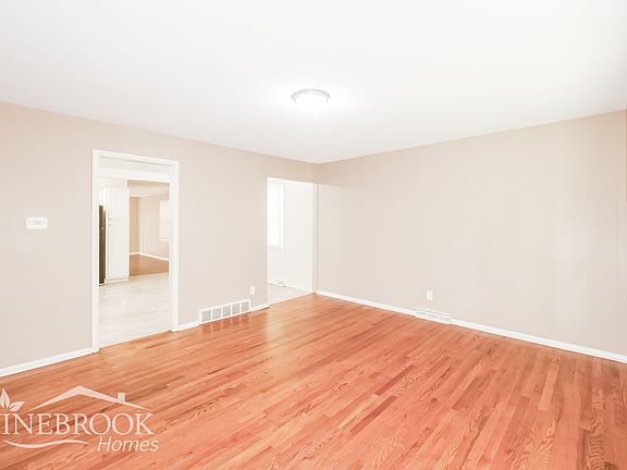 3rd image of 8309 E 110th St