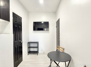 850 Bathurst St #3, Toronto, ON M5R3G1
