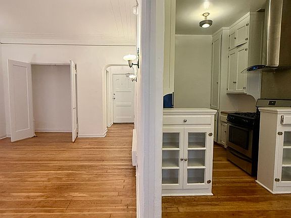 5th image of 3748 W 9th St #108