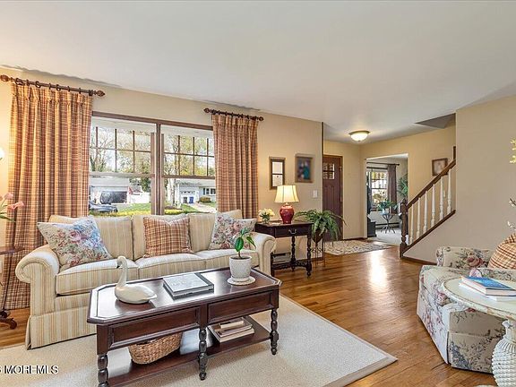 2nd image of 881 Utah Drive