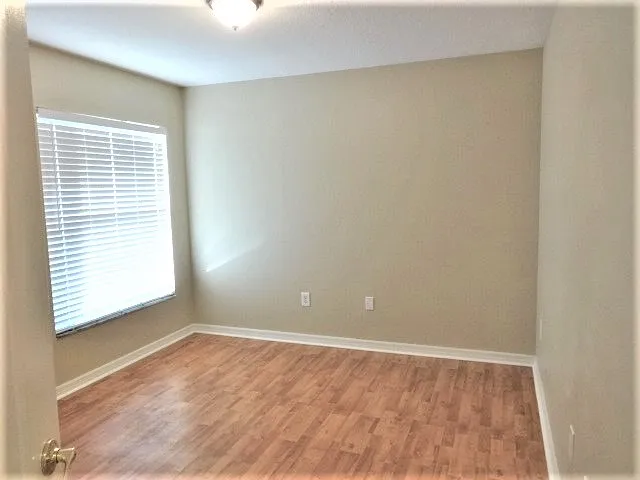 12826 Lake Vista Dr — Photo 13
