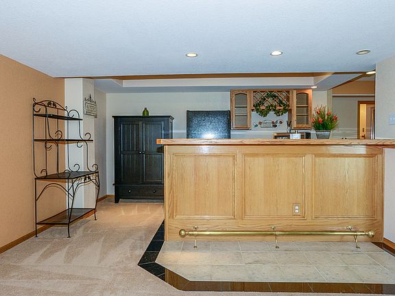 Basement Kitchen, Bar