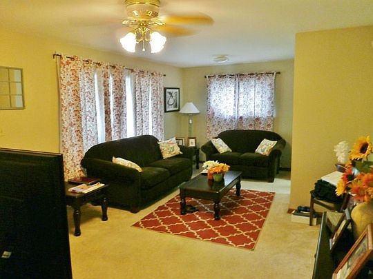 5th image of 1445 Byron Ave
